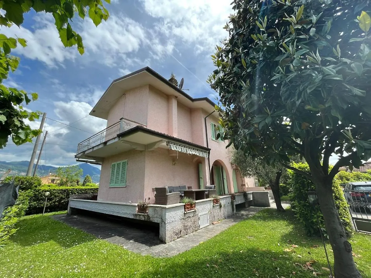 Great Private Villa For Family Beach Holidays And Cultural Outings Near Forte Dei Marmi Recommended Marina di Pietrasanta