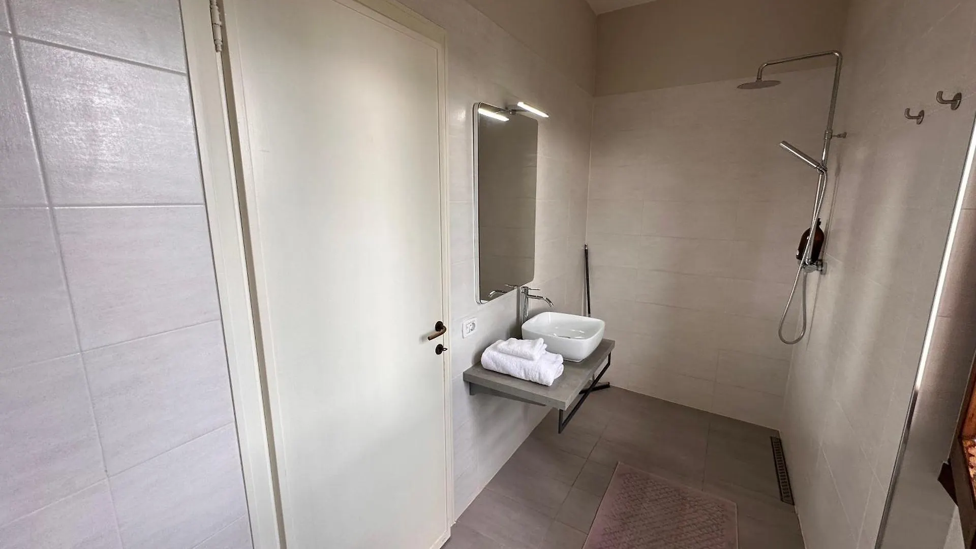 Great Private Villa For Family Beach Holidays And Cultural Outings Near Forte Dei Marmi Recommended Marina di Pietrasanta